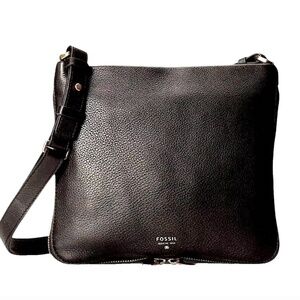 FOSSIL Pebbled Leather Expandable Zip Around CrossBody Bag Black